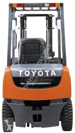 Carretilla elevadora Toyota 3 T 8FD30 TRIPLEX