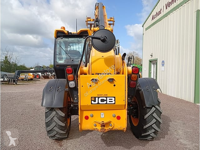 Chariot télescopique JCB
