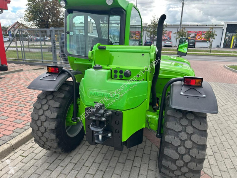 Teleskopisk truck Merlo P32.6