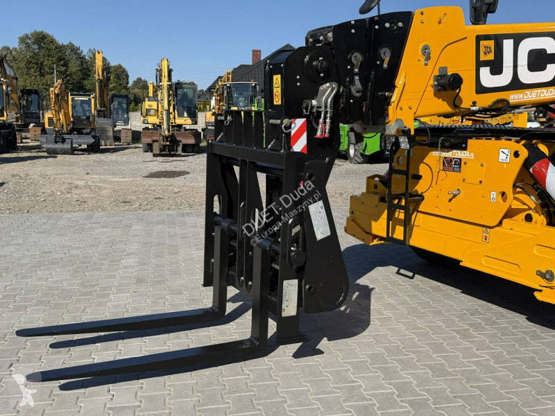 Chariot télescopique JCB 555P210R SV ROTO 55.21...