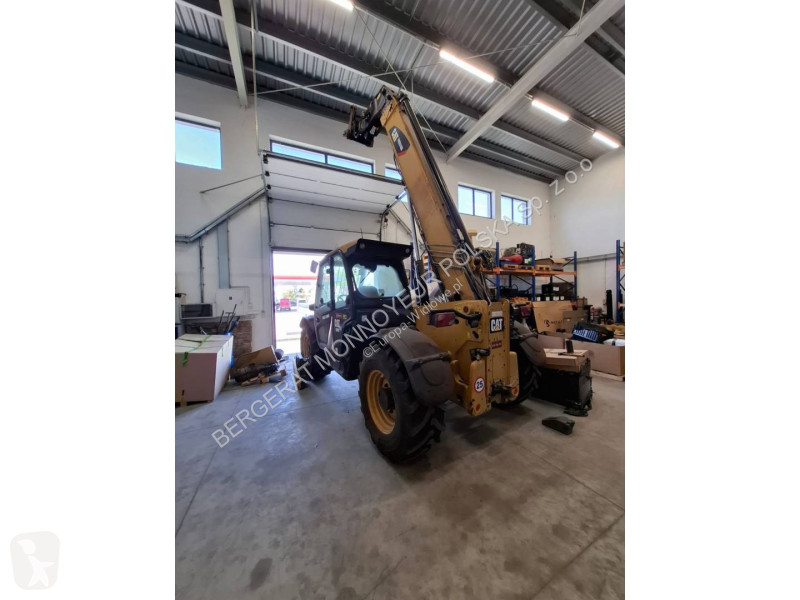 Teleskopický vozík Caterpillar TH3510D