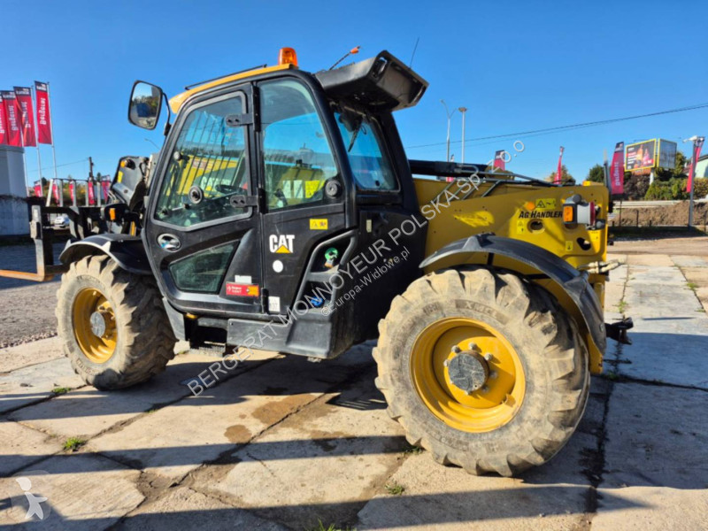 Teleskopický vozík Caterpillar TH3510D