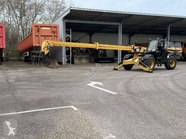 Teleskopický vozík Caterpillar TH360B