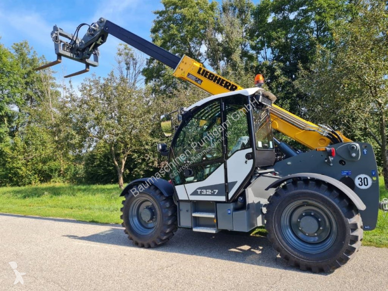 رافعة شوكية تلسكوبية Liebherr T 32-7