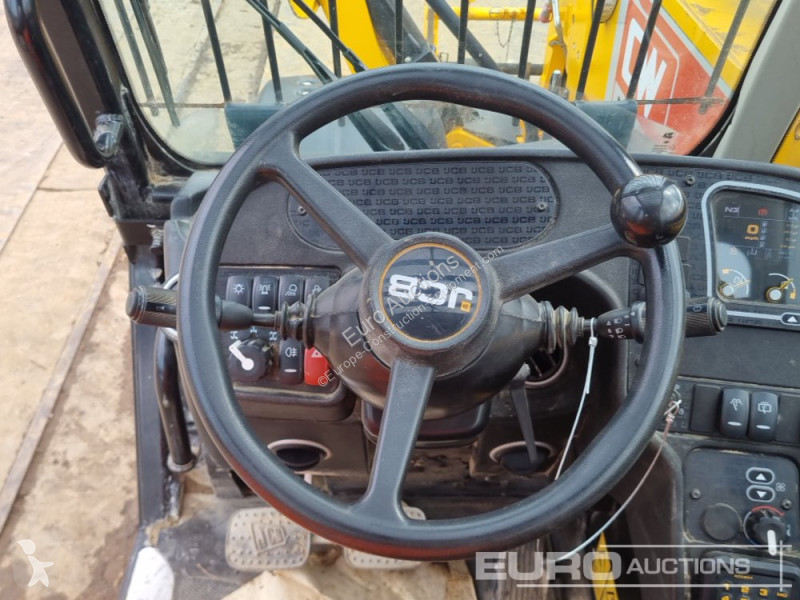 Teleskopický vozík JCB 540-170