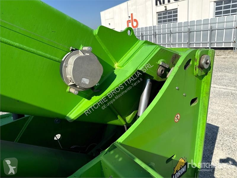 Încărcător telescopic Merlo P40.17