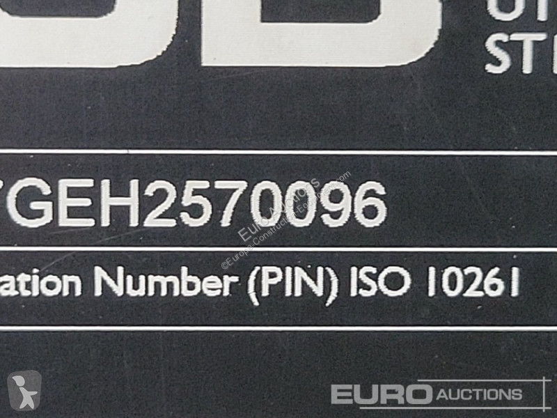 Teleskopický vozík JCB 535-125 Hi Viz