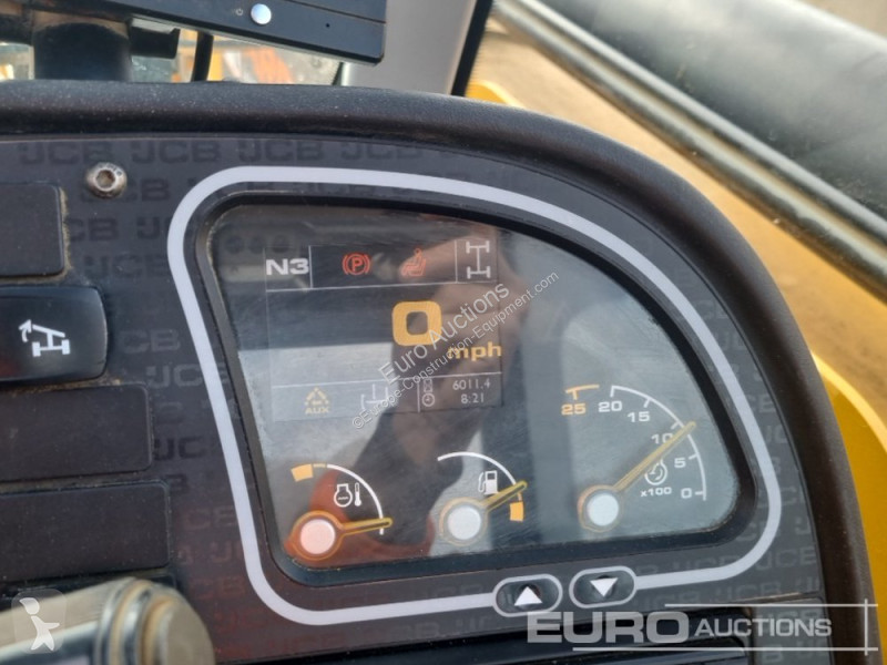 رافعة شوكية تلسكوبية JCB 540-140 Hi Viz