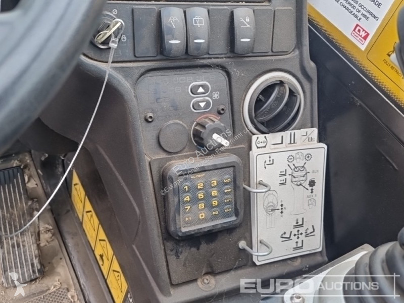 Teleskopický vozík JCB 540-170