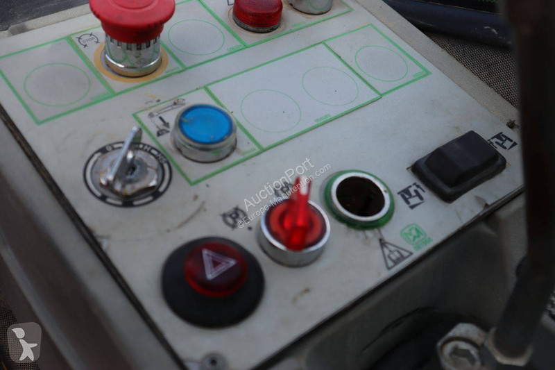 Teleskopický manipulátor Merlo P40.17