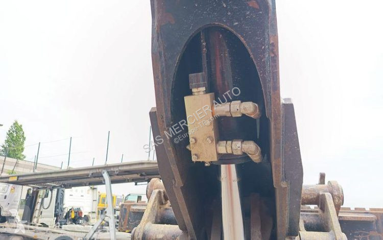 رافعة شوكية تلسكوبية Manitou