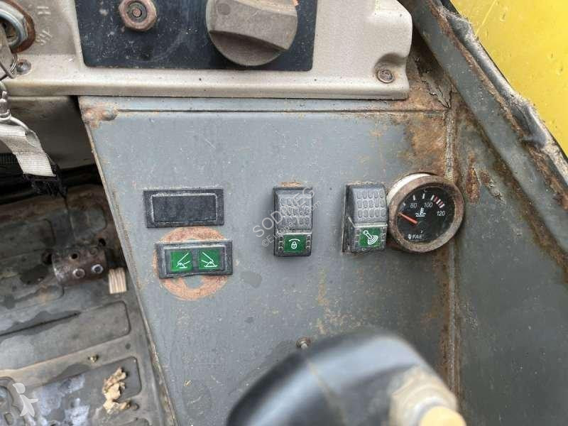 Teleskopický manipulátor JCB  532-120