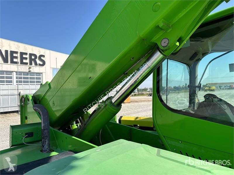 Încărcător telescopic Merlo P40.17