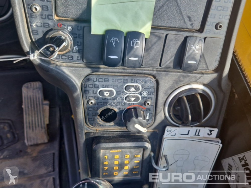 رافعة شوكية تلسكوبية JCB 540-140 Hi Viz