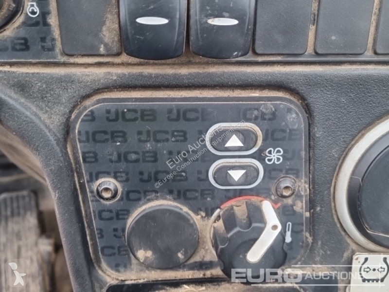 Teleskopický vozík JCB 535-95