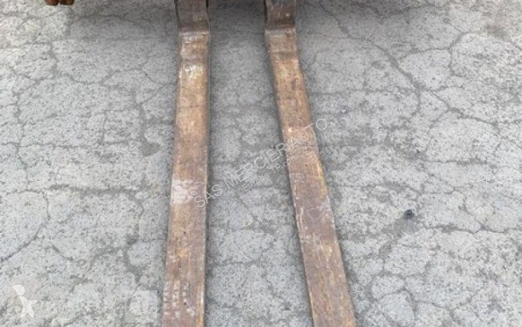 Teleskopický vozík JCB chariot telescopique diesel