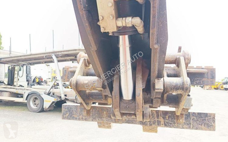 رافعة شوكية تلسكوبية Manitou