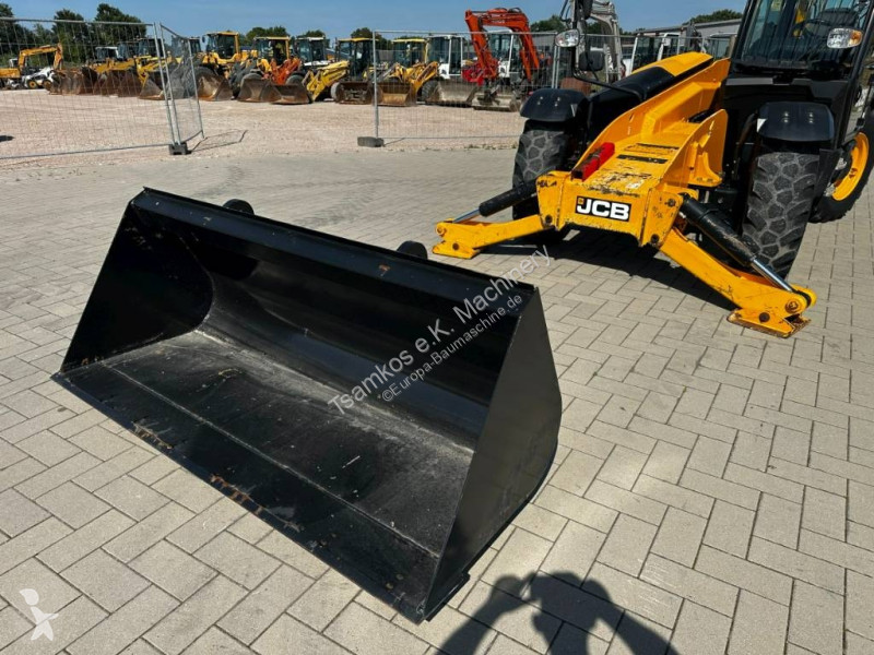 Carretilla telescópica JCB HiViz...