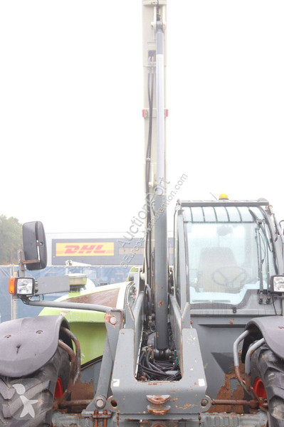 رافعة شوكية تلسكوبية Claas SCORPION