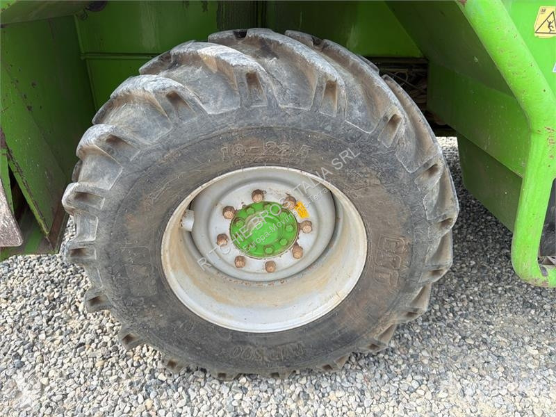 Телескопічний навантажувач Merlo 45.21 Telehandler