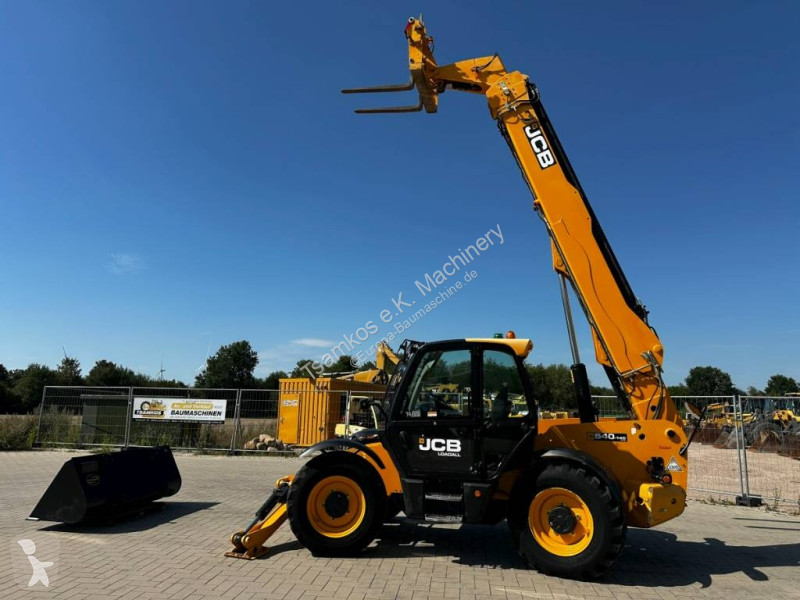 Carretilla telescópica JCB HiViz...
