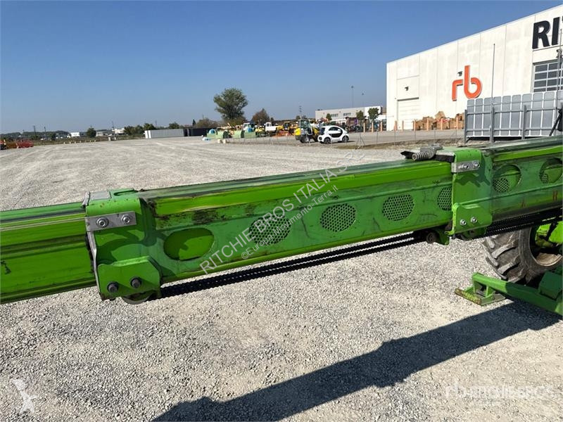 Încărcător telescopic Merlo P40.17