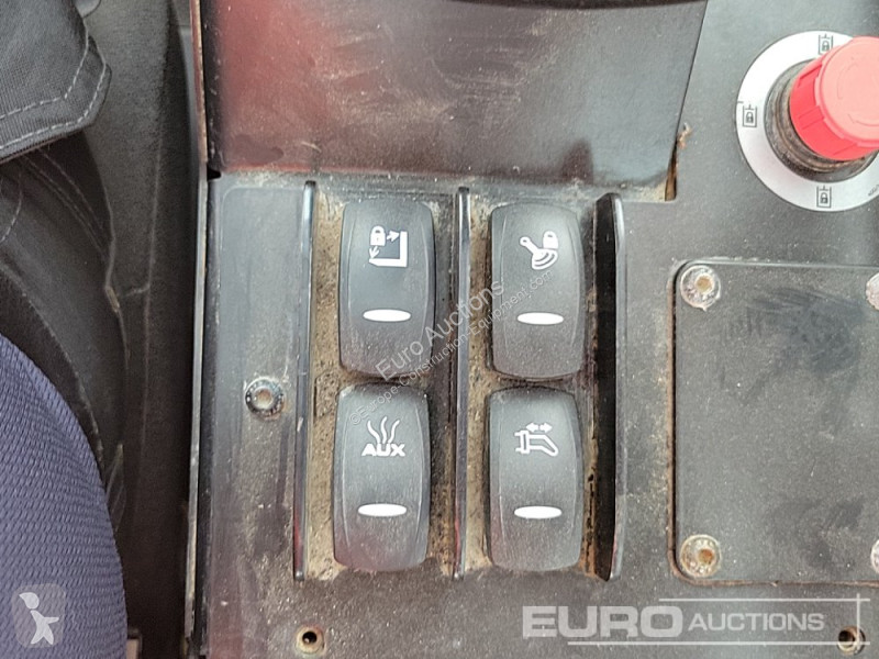 Teleskopický vozík JCB 540-170