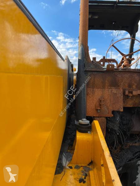 رافعة شوكية تلسكوبية JCB 540-140 -1er Main...