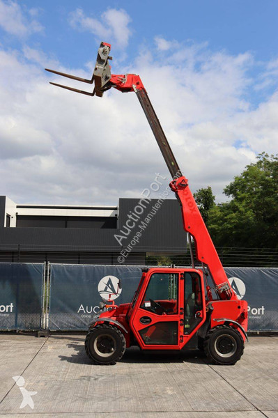 Телескопический погрузчик JCB 526-60T