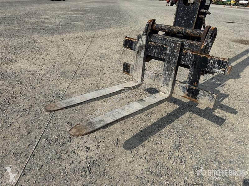 Телескопічний навантажувач Manitou MRT2150...