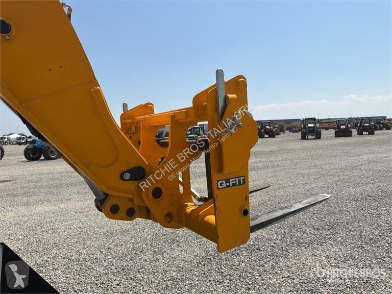Телескопічний навантажувач JCB 530-70