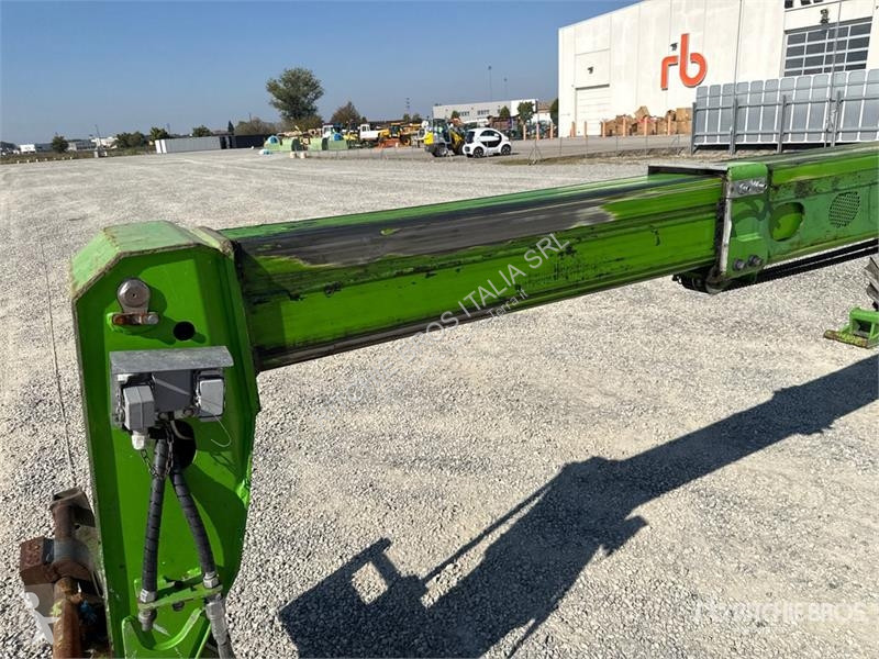Încărcător telescopic Merlo P40.17