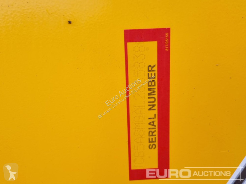 رافعة شوكية تلسكوبية JCB 540-140 Hi Viz
