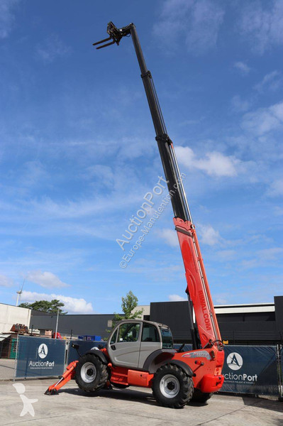 Телескопический погрузчик Manitou