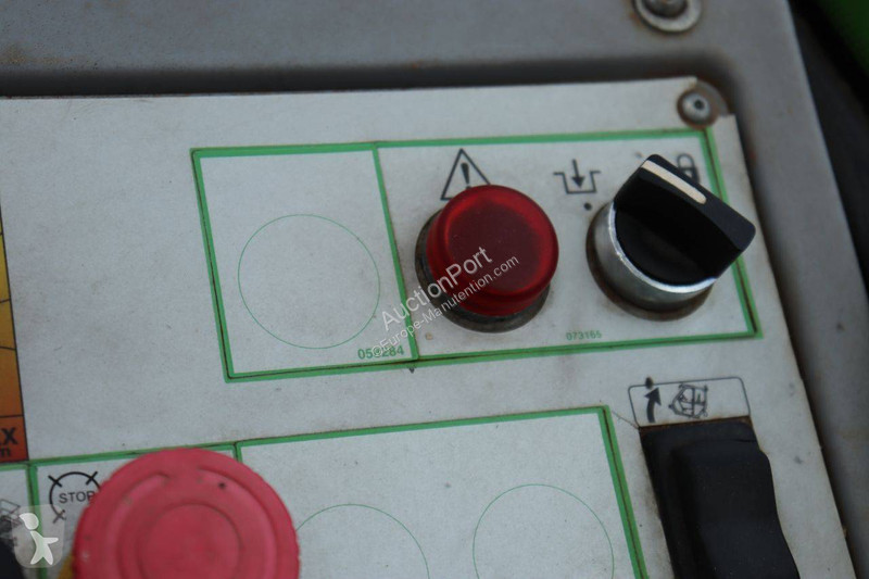 Teleskopický manipulátor Merlo 60.24MCSS