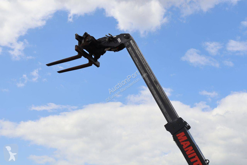 Телескопический погрузчик Manitou MLT 741-140