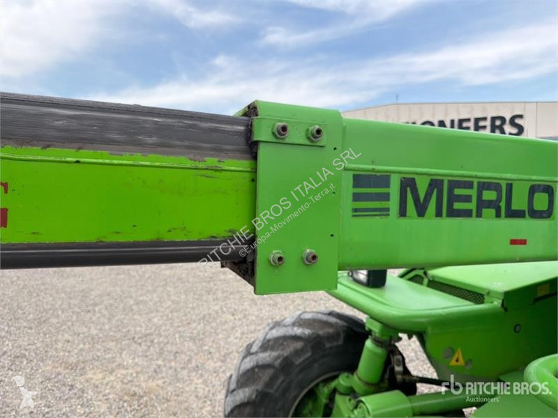 Телескопічний навантажувач Merlo P60.10EV