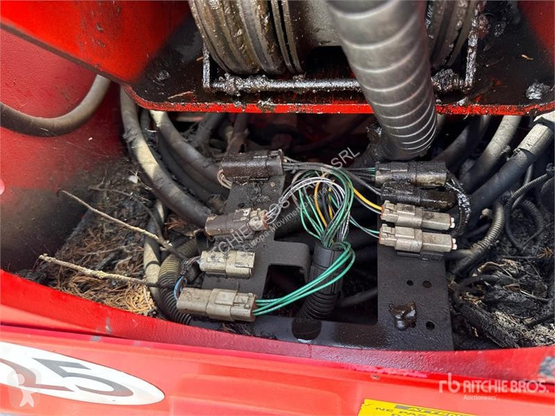 Телескопічний навантажувач Manitou Telehandler...