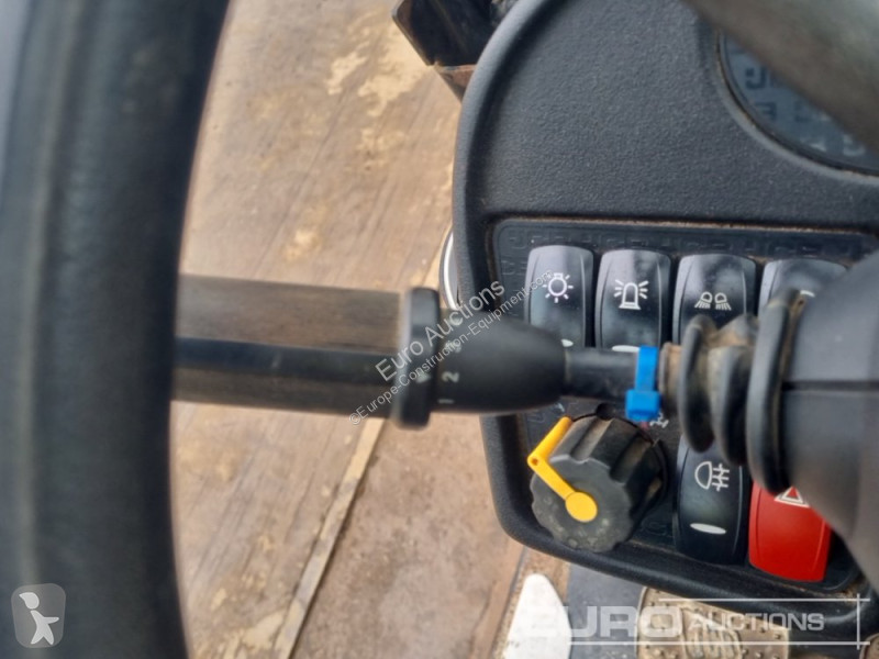 Teleskopický vozík JCB 540-170