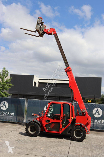 Телескопический погрузчик JCB 526-60T