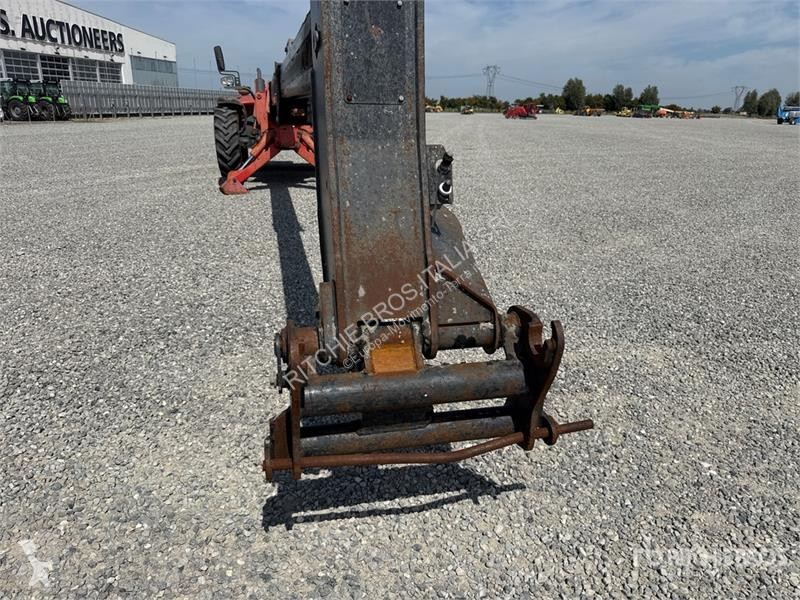 Телескопічний навантажувач Manitou MT1435