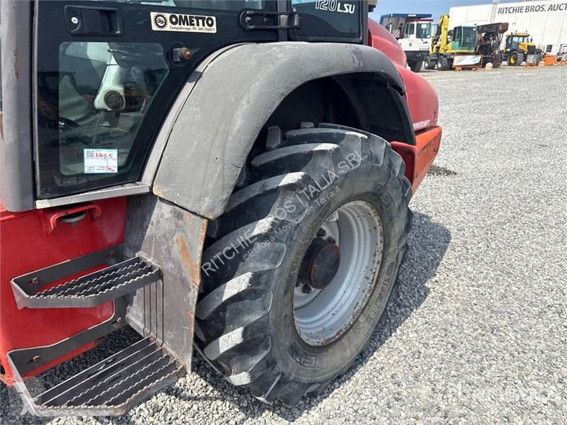 Телескопічний навантажувач Manitou MLA628-120...