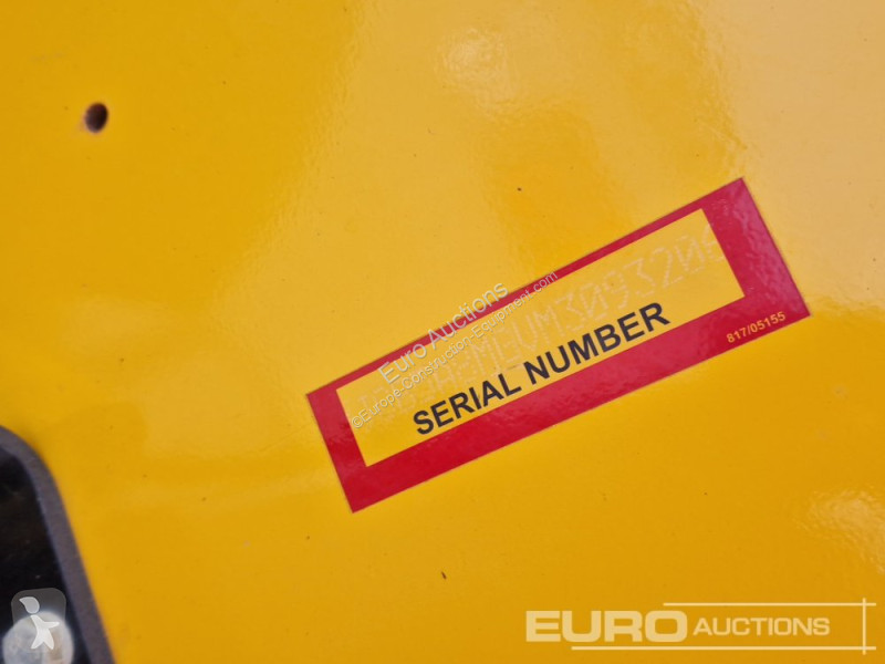 رافعة شوكية تلسكوبية JCB 540-140 Hi Viz
