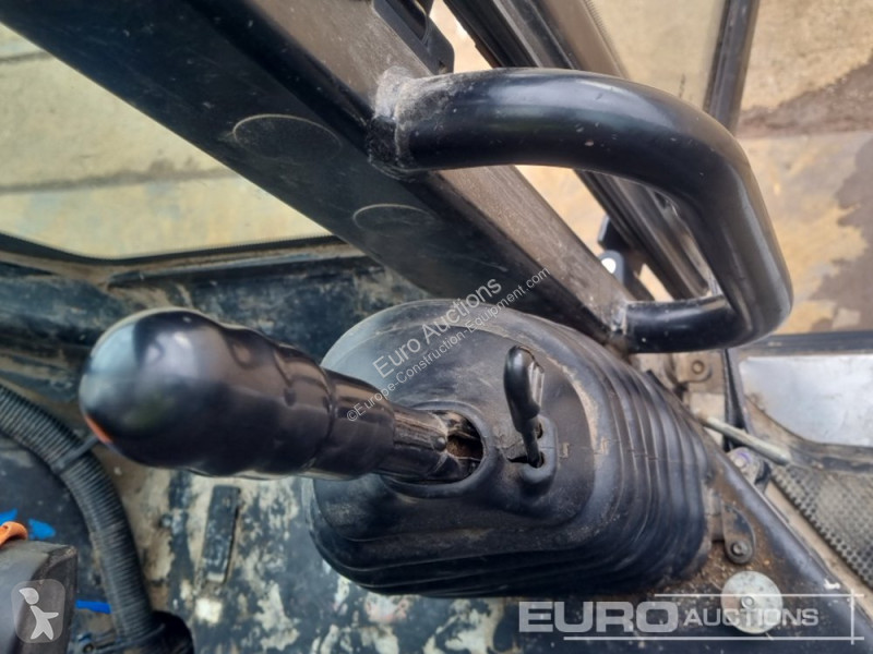 Teleskopický vozík JCB 535-95