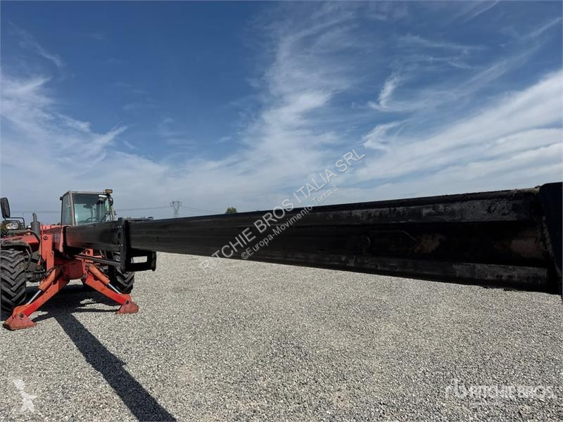 Телескопічний навантажувач Manitou MT1435