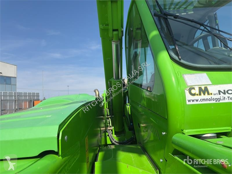 Телескопічний навантажувач Merlo P38.13PLUS