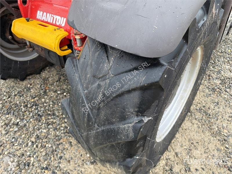 伸缩臂叉车 Manitou MVT729 Telehandler