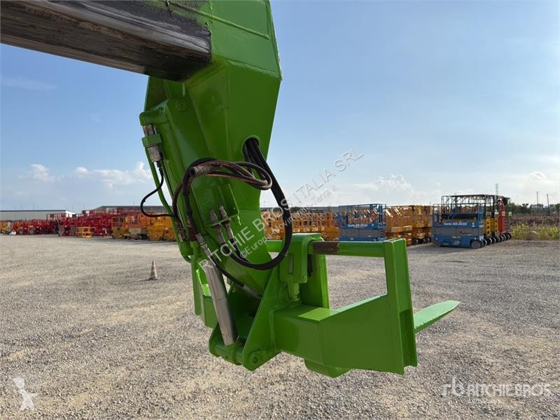 رافعة شوكية تلسكوبية Merlo SM25P Telehandler