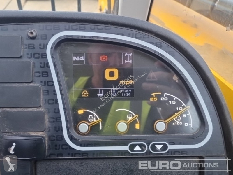 Teleskopický vozík JCB 535-95
