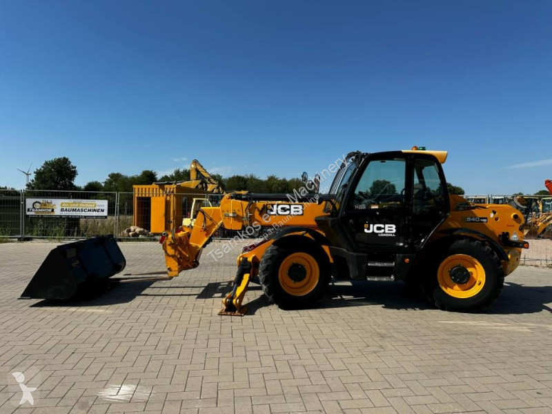 Carretilla telescópica JCB HiViz...